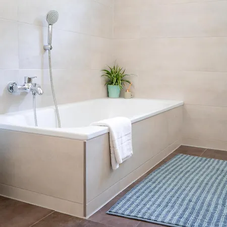 Vinokat Living - Exklusiv - Top Lage * Neustadt an der Weinstraße